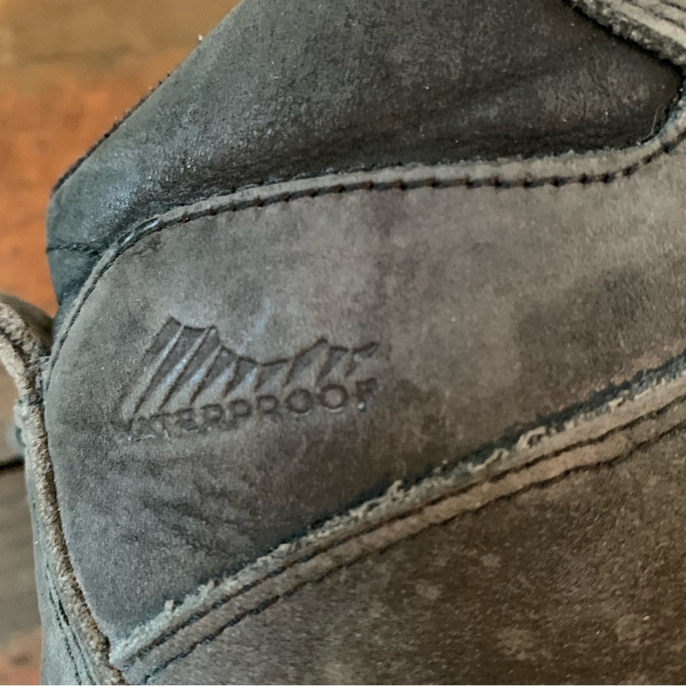 Columbia Men’s Cold Creek Leather Boots - Picture 13 of 14